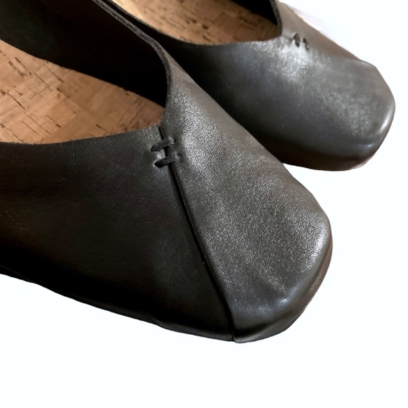 KORKS Padilla Slip On Comfort Leather Square Toe Flats - Picture 3 of 12